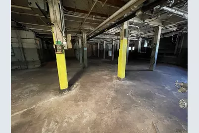 17 North Washington Street, Plainville, CT 06062 - Photo 6