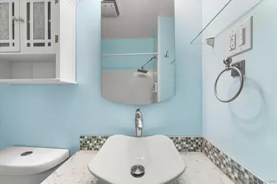 51 Thames Street, New London, CT 06320 - Photo 18