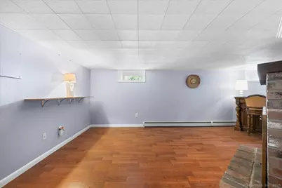 51 Thames Street, New London, CT 06320 - Photo 24