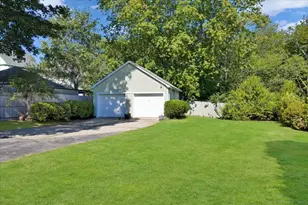 51 Thames St, New London, CT 06320 - Photo 2