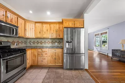 51 Thames Street, New London, CT 06320 - Photo 10