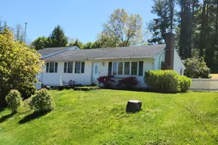 21 Brookview Ave, Wallingford, CT 06492 - Photo 2