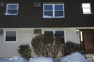 123 Blackstone Village, Meriden, CT 06450 - Photo 1