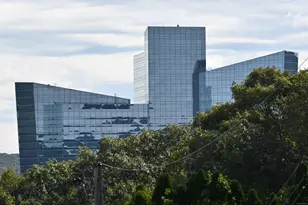 124 Holly Hill Dr, Montville, CT 06382 - Photo 10