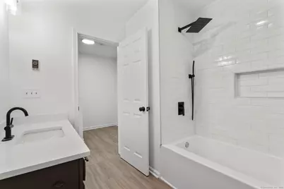 333 Hillside Avenue #APT 10, Torrington, CT 06790 - Photo 20