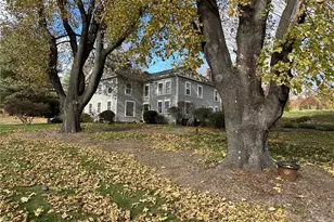 14 Quassuk Rd, Woodbury, CT 06798 - Photo 2