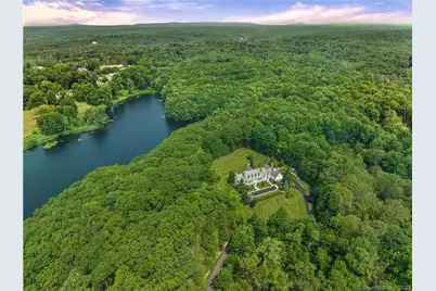 62 Summersweet Lane, New Canaan, CT 06840 - Photo 2