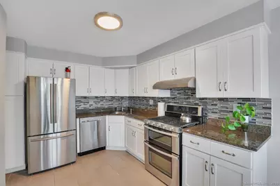 30 Woodland Street #APT 5H, Hartford, CT 06105 - Photo 6