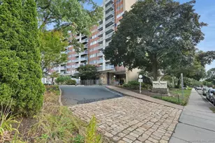 30 Woodland St, Hartford, CT 06105 - Photo 4