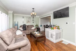 102 Renee St, Bristol, CT 06010 - Photo 2