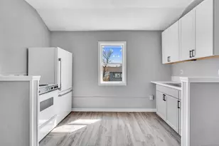 452 East St, Plainville, CT 06062 - Photo 8