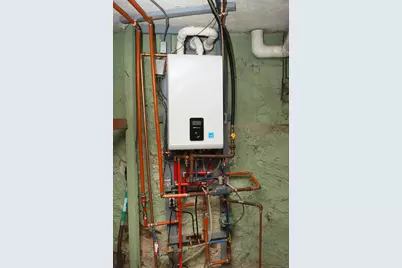 181 Buckingham Street, Waterbury, CT 06710 - Photo 36