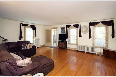 181 Buckingham Street, Waterbury, CT 06710 - Photo 4