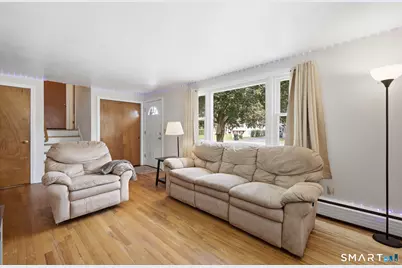 15 Lin Sal Street, Windsor Locks, CT 06096 - Photo 10