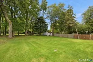 15 Lin Sal St, Windsor Locks, CT 06096 - Photo 6