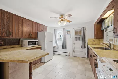15 Lin Sal Street, Windsor Locks, CT 06096 - Photo 20