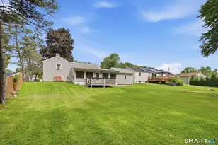 15 Lin Sal St, Windsor Locks, CT 06096 - Photo 8