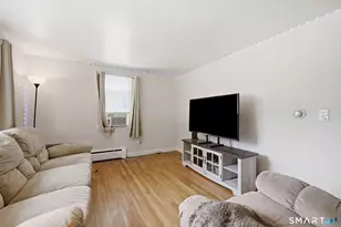 15 Lin Sal St, Windsor Locks, CT 06096 - Photo 14