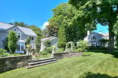 2683 Bronson Road, Fairfield, CT 06824 - Photo 4