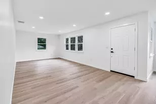 275 Dayton Rd, Trumbull, CT 06611 - Photo 4