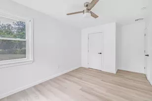 275 Dayton Rd, Trumbull, CT 06611 - Photo 12