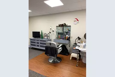 [Address not provided], Hartford, CT 06106 - Photo 6