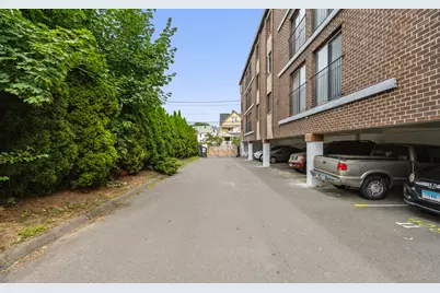 393 Laurel Avenue #APT 415, Bridgeport, CT 06605 - Photo 32