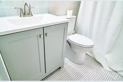 393 Laurel Avenue #APT 415, Bridgeport, CT 06605 - Photo 22