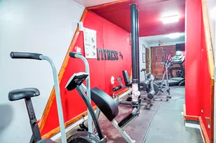 393 Laurel Ave, Bridgeport, CT 06605 - Photo 24