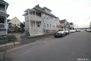 75 Sanford Ave, Bridgeport, CT 06604 - Photo 14