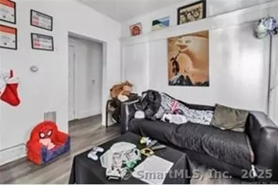 75 Sanford Avenue, Bridgeport, CT 06604 - Photo 10