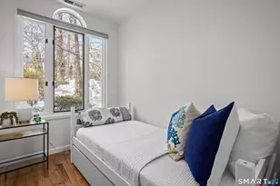 64 Ocean Dr E, Stamford, CT 06902 - Photo 20