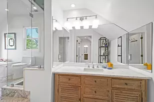 64 Ocean Dr E, Stamford, CT 06902 - Photo 20