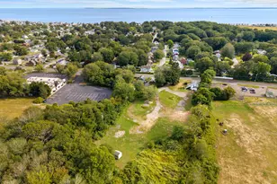 224 Shore Rd, Old Lyme, CT 06371 - Photo 18