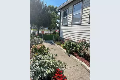 115 Oak Street #1, Bridgeport, CT 06604 - Photo 2