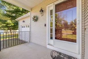 24 Podunk Cir, South Windsor, CT 06074 - Photo 4