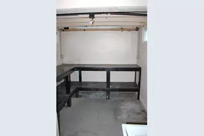 17 Guilford Court, East Haven, CT 06512 - Photo 18