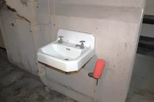 17 Guilford Ct, East Haven, CT 06512 - Photo 20