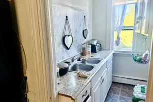 221 Fairview St, New Britain, CT 06051 - Photo 6