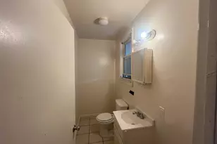 270 East Ave, Bridgeport, CT 06610 - Photo 10