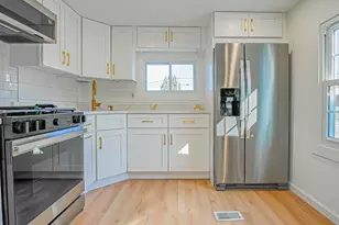 525 E Main St, Branford, CT 06405 - Photo 6