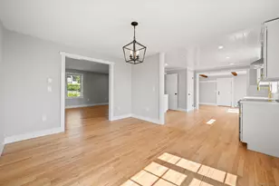 25 Division St, Waterford, CT 06385 - Photo 14