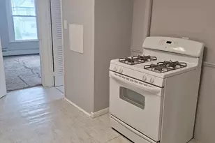 281 Hanover St, Meriden, CT 06451 - Photo 4