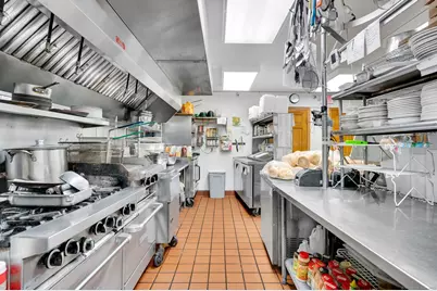 142 Hanover Street, Meriden, CT 06451 - Photo 10