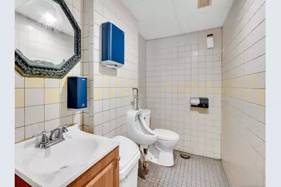 142 Hanover Street, Meriden, CT 06451 - Photo 12