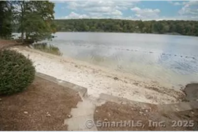 22 Candlewood Common, New Milford, CT 06776 - Photo 10