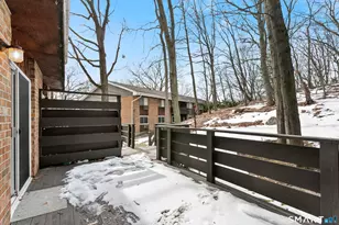 200 Woodmont Ave, Bridgeport, CT 06606 - Photo 10