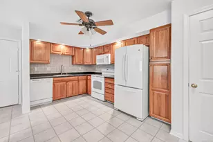 11211 Arganese Place, Trumbull, CT 06611 - Photo 14