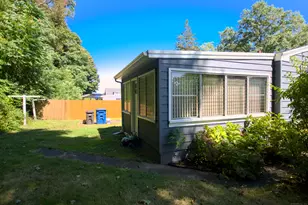 44 Huntington Ave, New Haven, CT 06512 - Photo 6