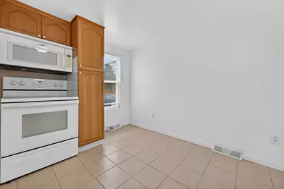 153 Otrobando Avenue, Norwich, CT 06360 - Photo 10